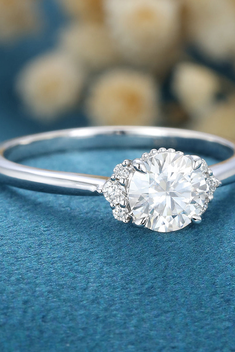 round-shaped-moissanite-cluster-engagement-ring-3