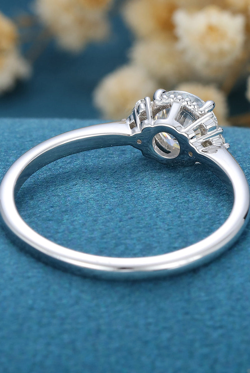 0-68-ct-round-shaped-moissanite-cluster-engagement-ring-6