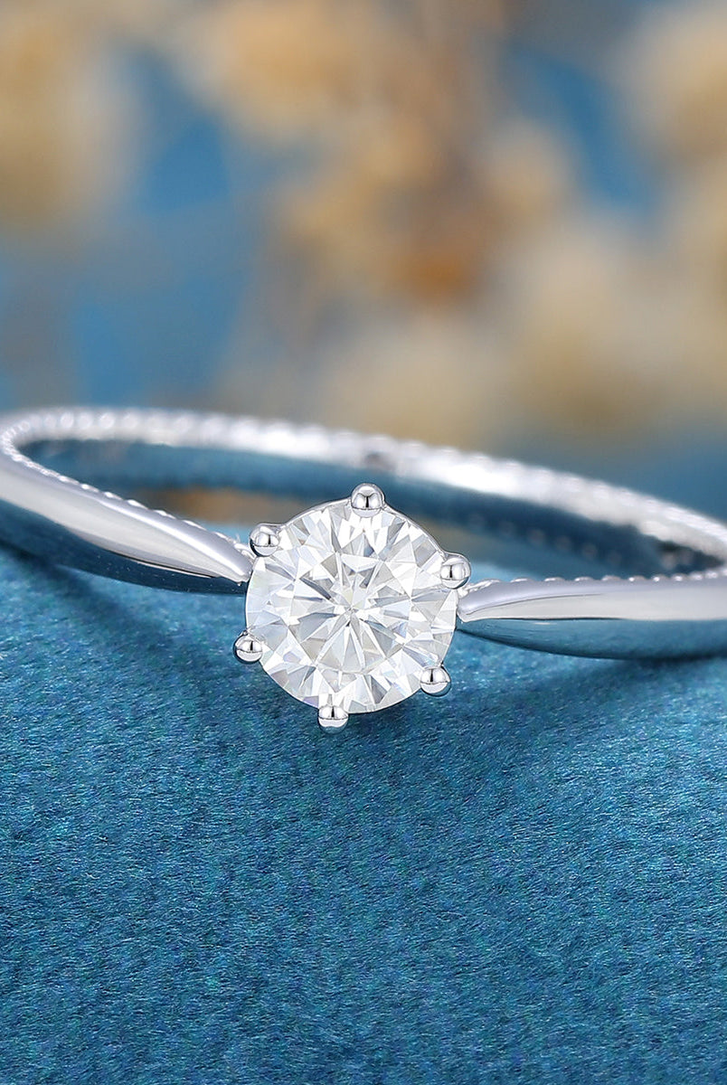 0-41-ct-round-shaped-moissanite-solitaire-engagement-ring-2