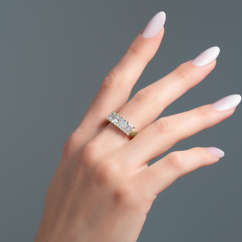Women’s Diamond Wedding Band