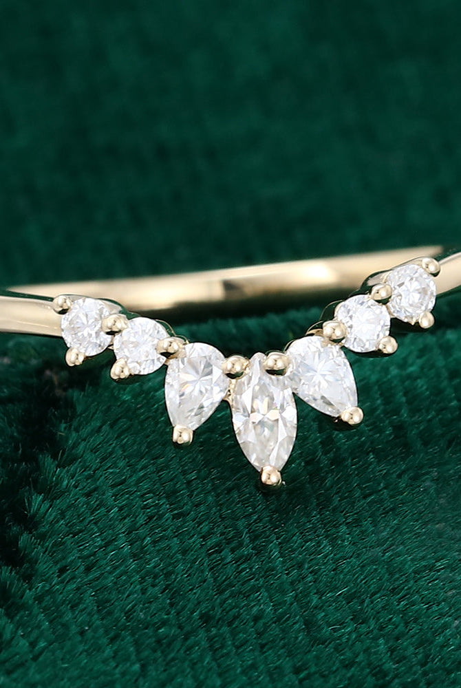 round-moissanite-curved-wedding-band