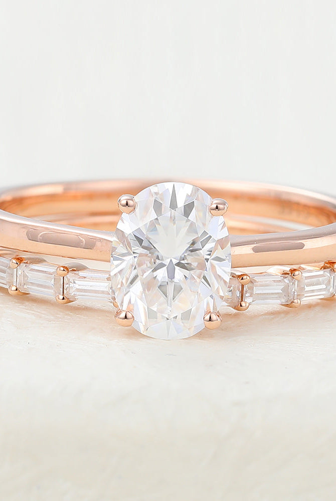 2-0-ct-oval-moissanite-solitaire-bridal-ring-set