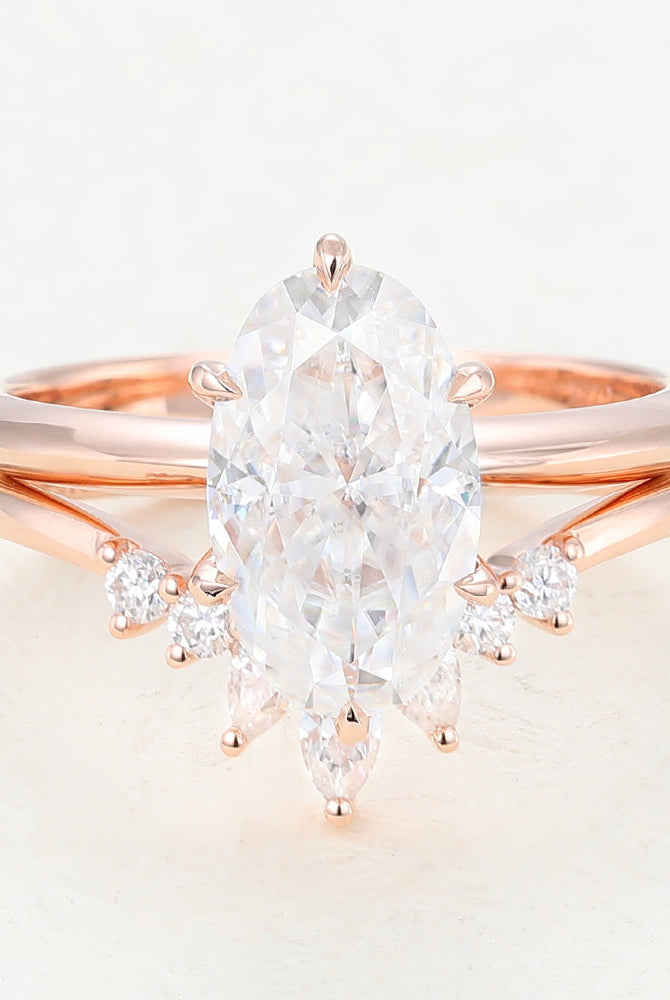oval-moissanite-solitaire-bridal-ring-set