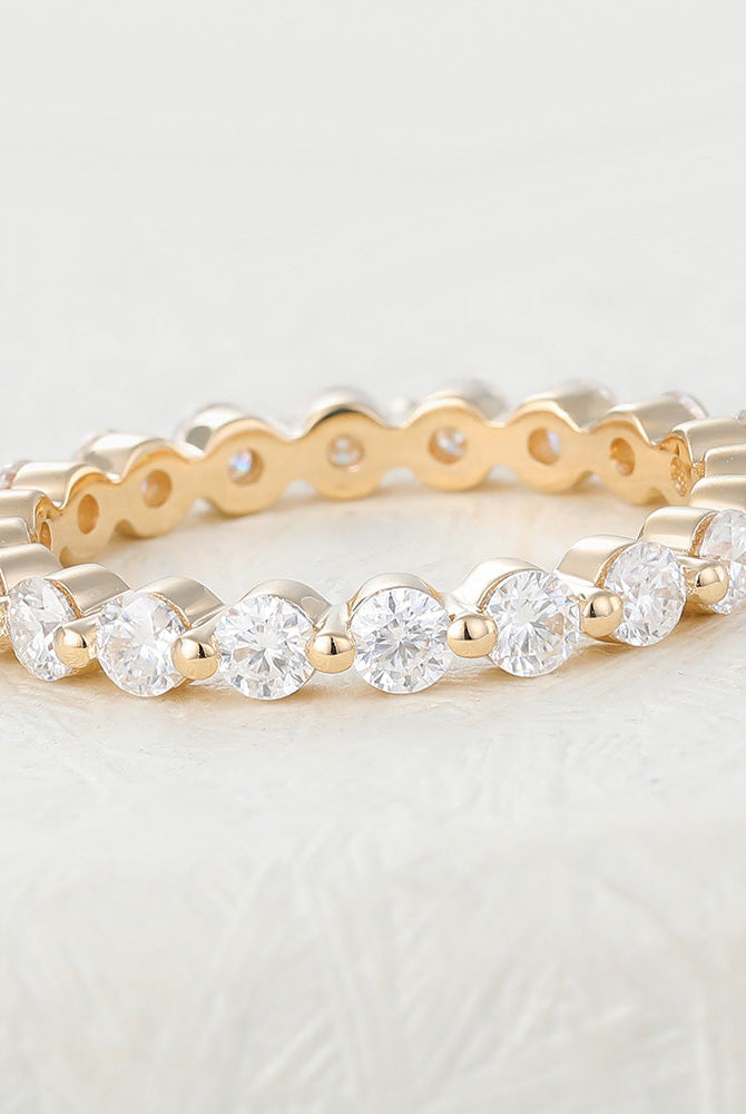 round-shaped-moissanite-full-eternity-wedding-band