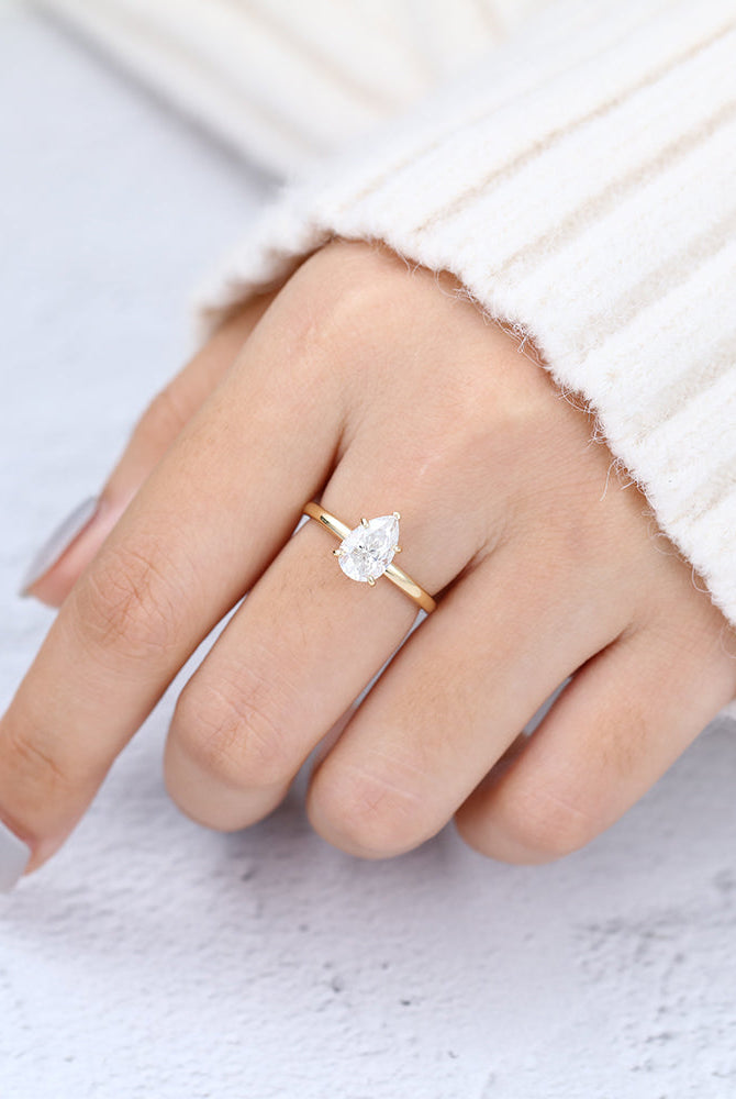 1-5-ct-pear-shaped-moissanite-solitaire-engagement-ring