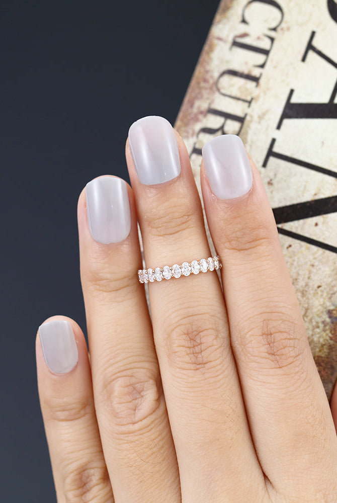 0-78-ct-oval-shaped-moissanite-half-eternity-wedding-band
