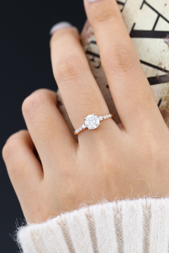 round-shaped-moissanite-pave-setting-engagement-ring-3
