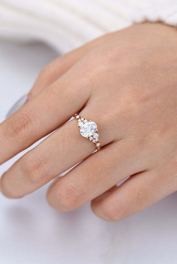 oval-shaped-moissanite-cluster-engagement-ring-13