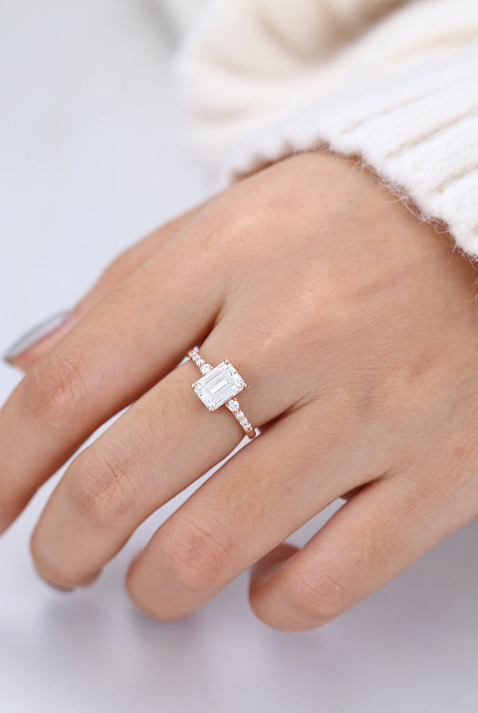 emerald-shaped-moissanite-pave-setting-engagement-ring-3