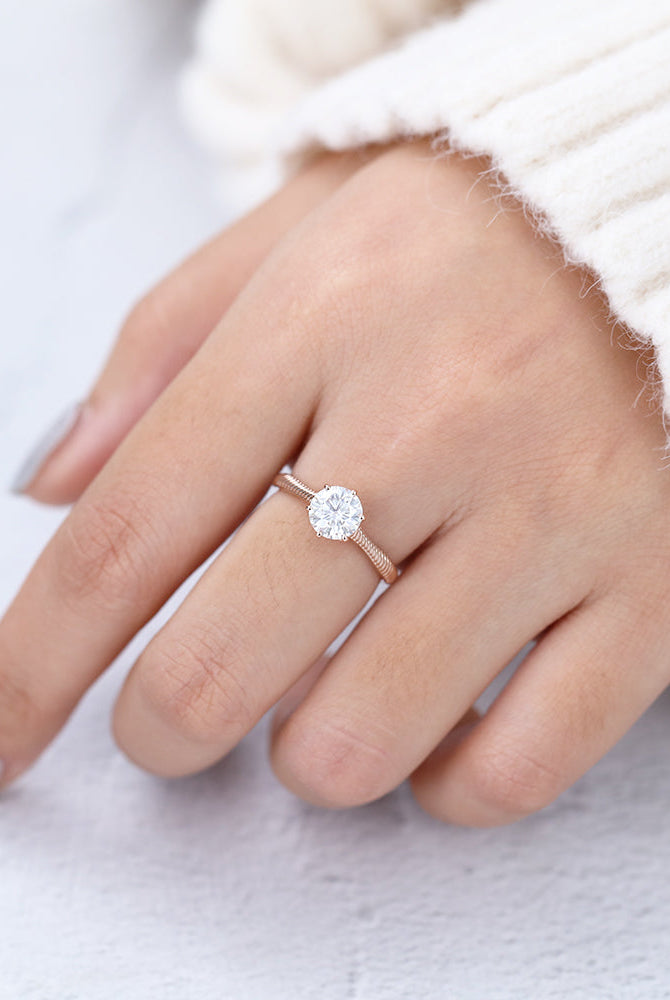 round-shaped-moissanite-solitaire-engagement-ring-2