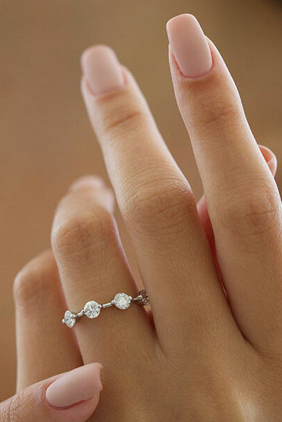 1-0-tcw-round-cut-four-stone-setting-moissanite-engagement-ring