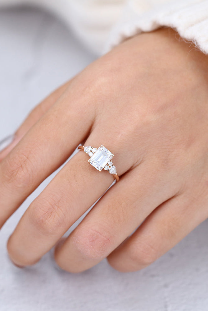 emerald-shaped-moissanite-cluster-engagement-ring