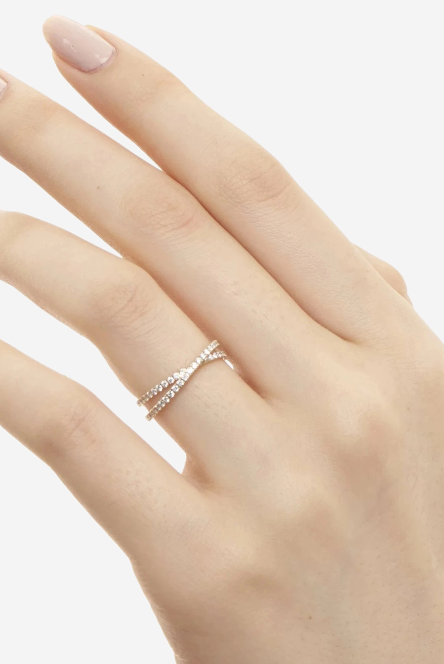 Round Cut Moissanite Criss-Cross Diamond Wedding Band for Her