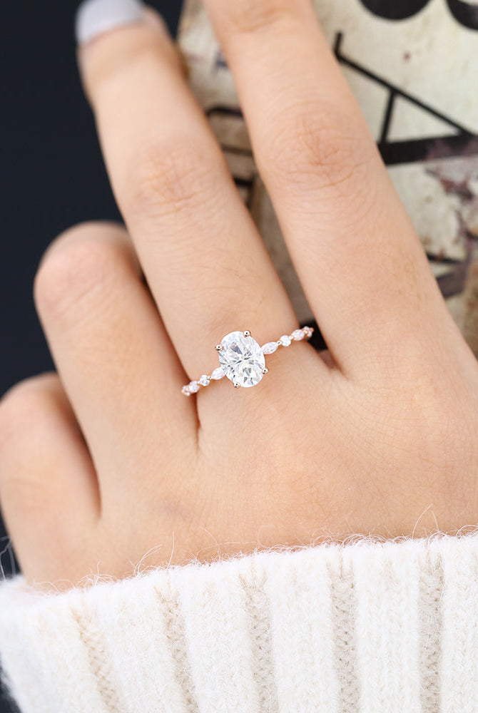 oval-shaped-moissanite-pave-setting-engagement-ring-7