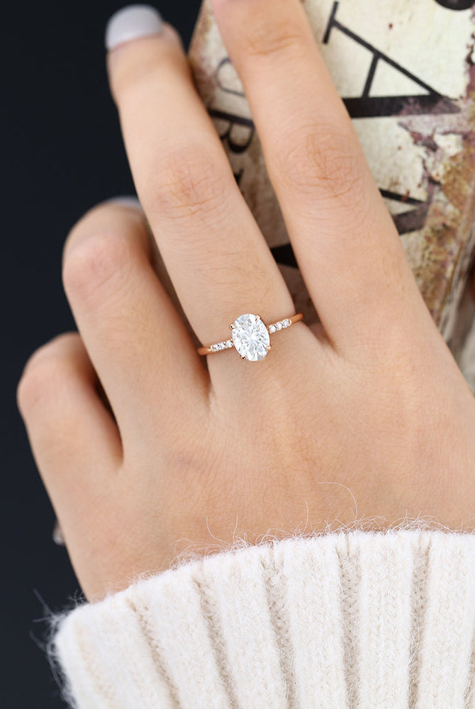 oval-shaped-moissanite-pave-setting-engagement-ring-8