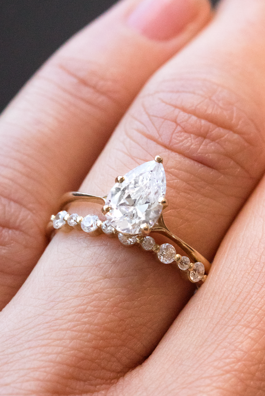 1.33CT Pear Split Shank Moissanite Diamond Solitaire Engagement Ring