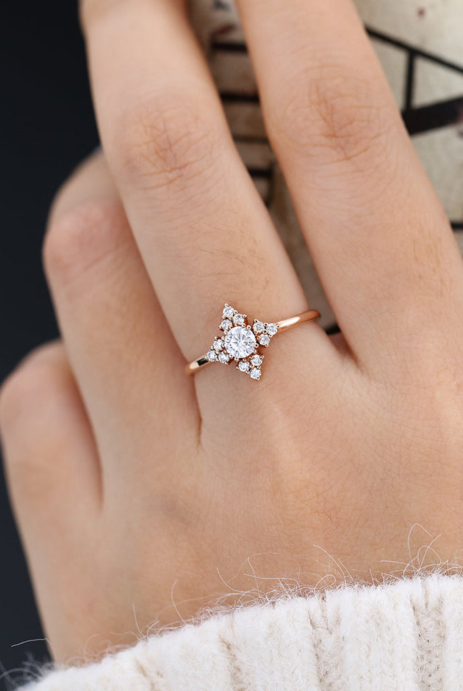 round-shaped-moissanite-cluster-engagement-ring