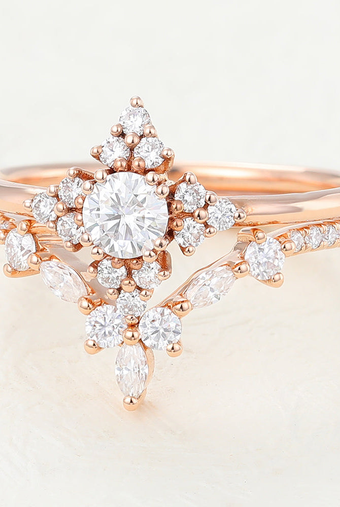 round-moissanite-cluster-bridal-ring-set