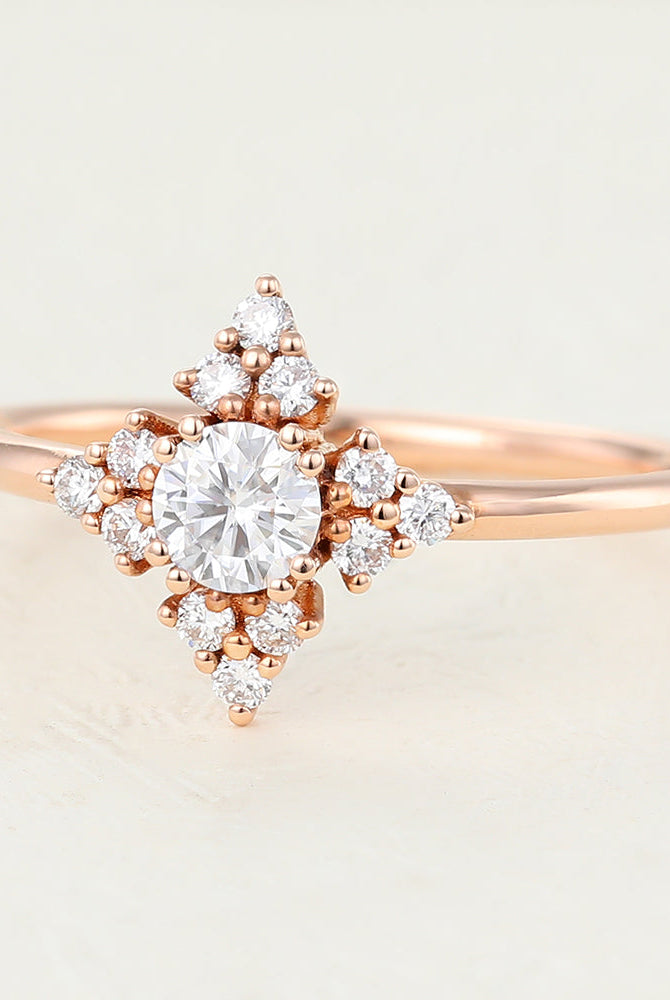 round-shaped-moissanite-cluster-engagement-ring