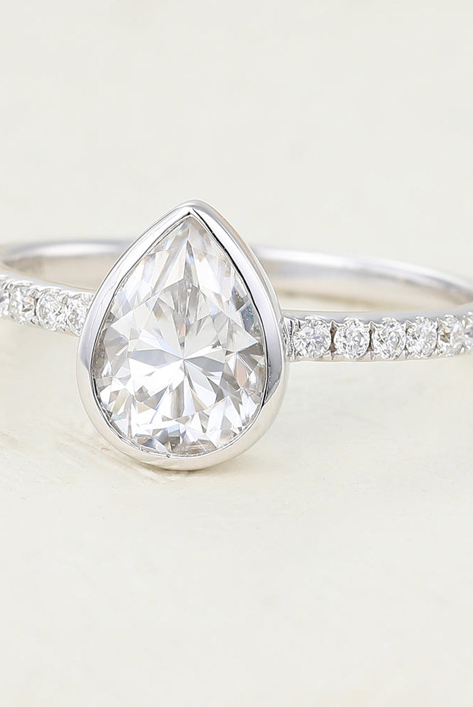 1-0-ct-pear-shaped-moissanite-pave-setting-engagement-ring-4