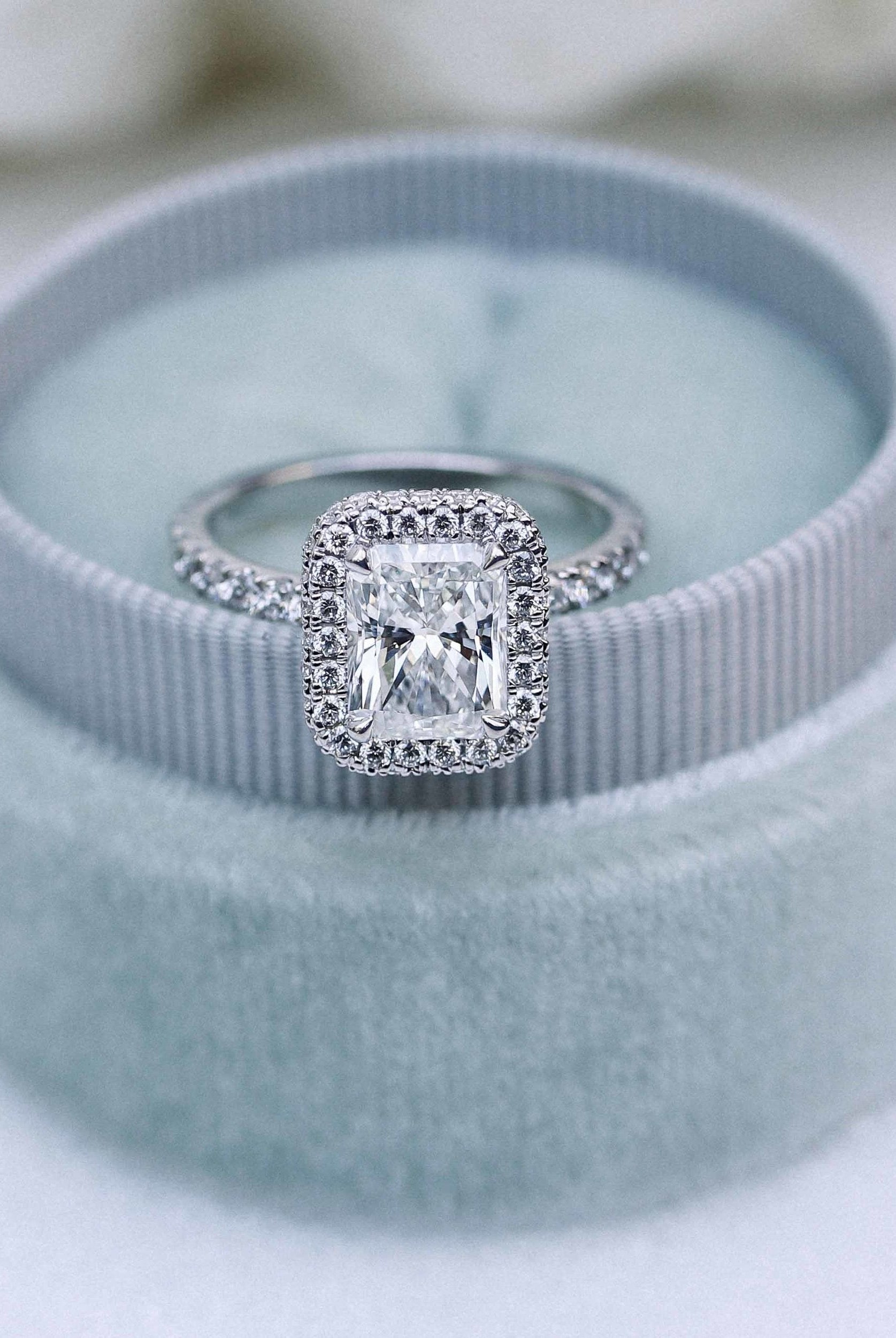 Moissanite wedding ring set for brides sale clearance