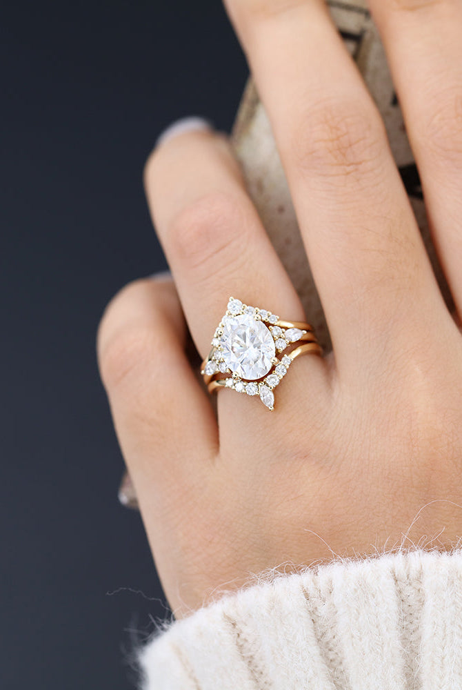 3-0-ct-oval-moissanite-cluster-bridal-ring-set