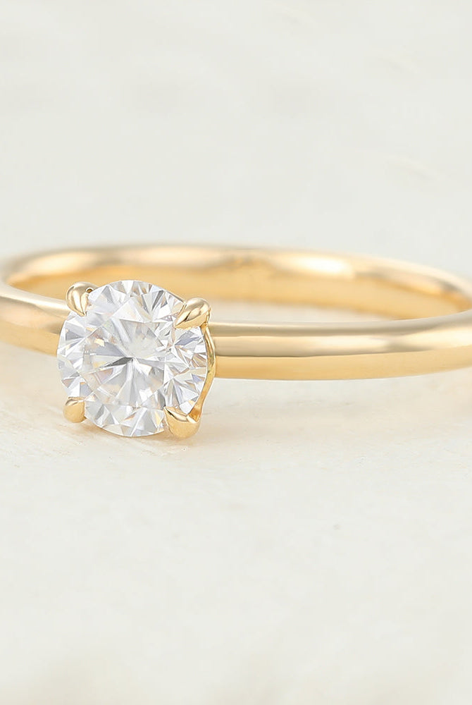0-41-ct-round-shaped-moissanite-solitaire-engagement-ring