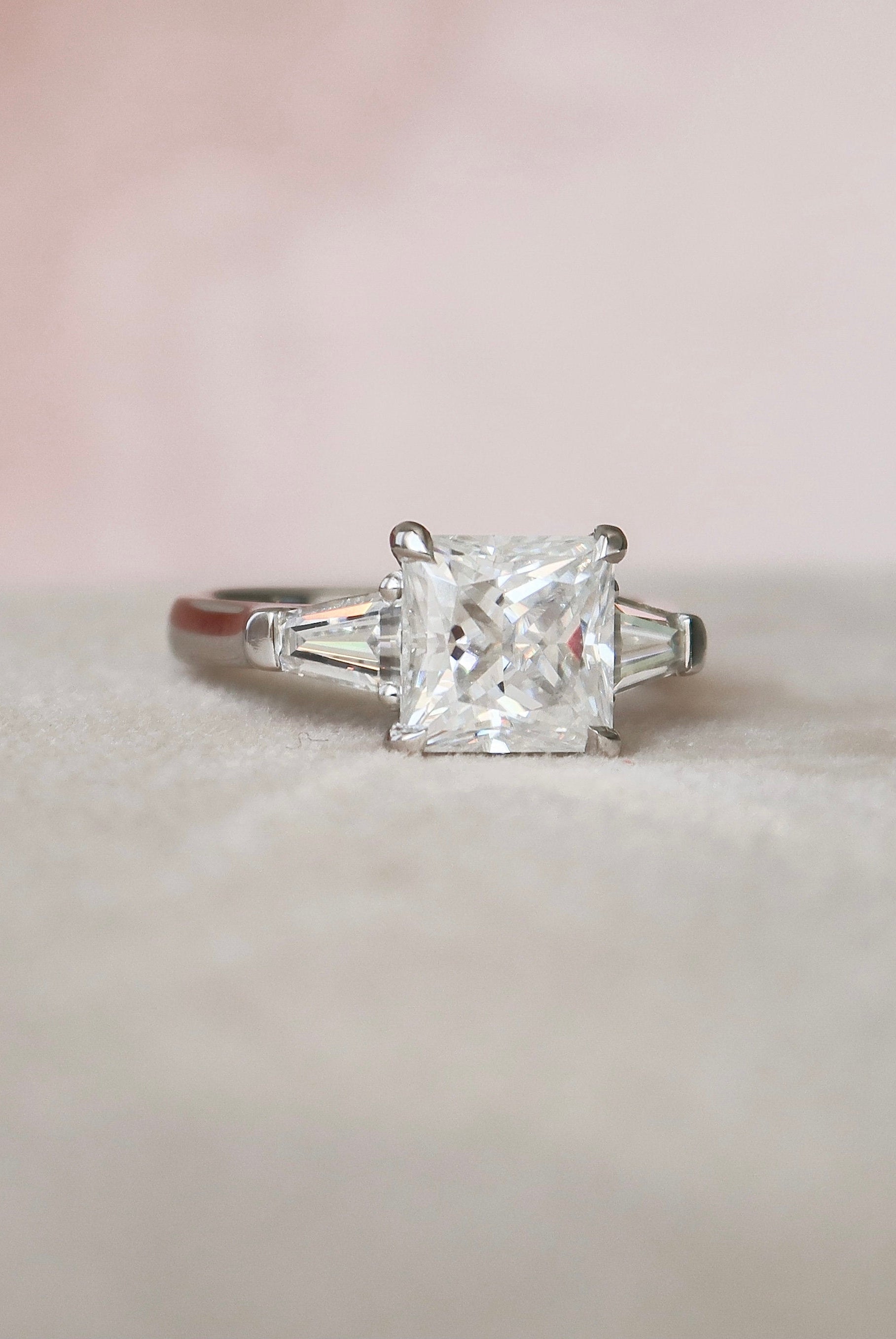 3.0CT Princess Cut Moissanite Diamond Three Stone Engagement Ring