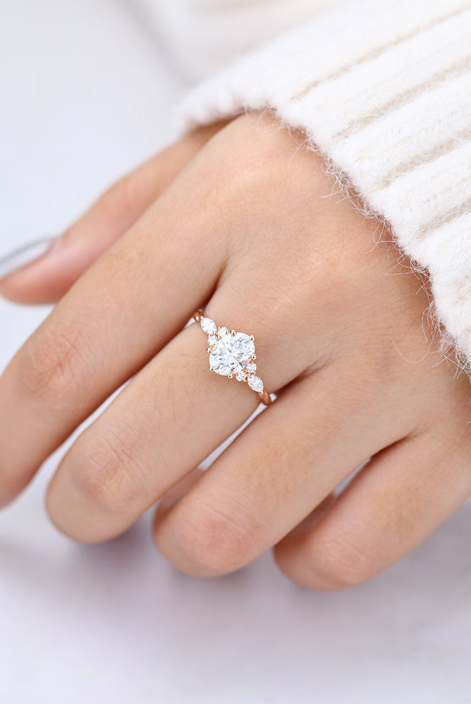oval-shaped-moissanite-cluster-engagement-ring-16