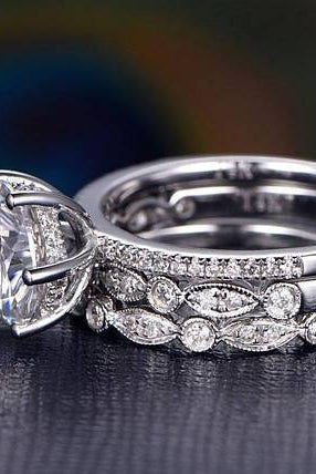 1-0-ct-round-cut-solitaire-moissanite-bridal-ring-set