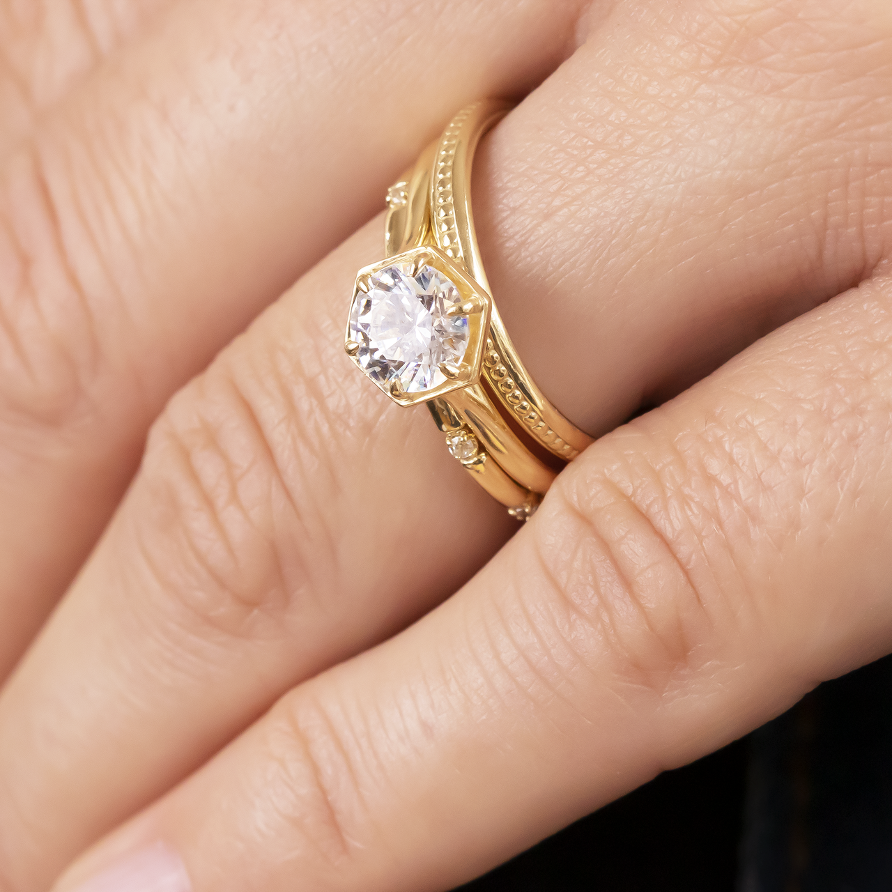 1.0CT Round Hexagon Shape Moissanite Diamond Solitaire Engagement Ring