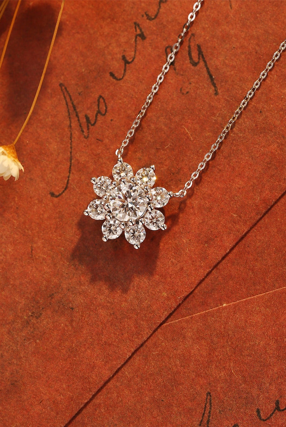 0-50-ct-round-moissanite-diamond-floral-necklace