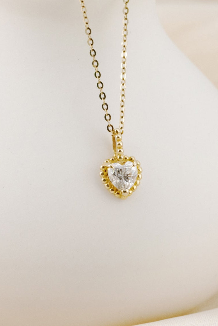 0-20-tcw-heart-moissanite-diamond-milgrain-solitaire-necklace