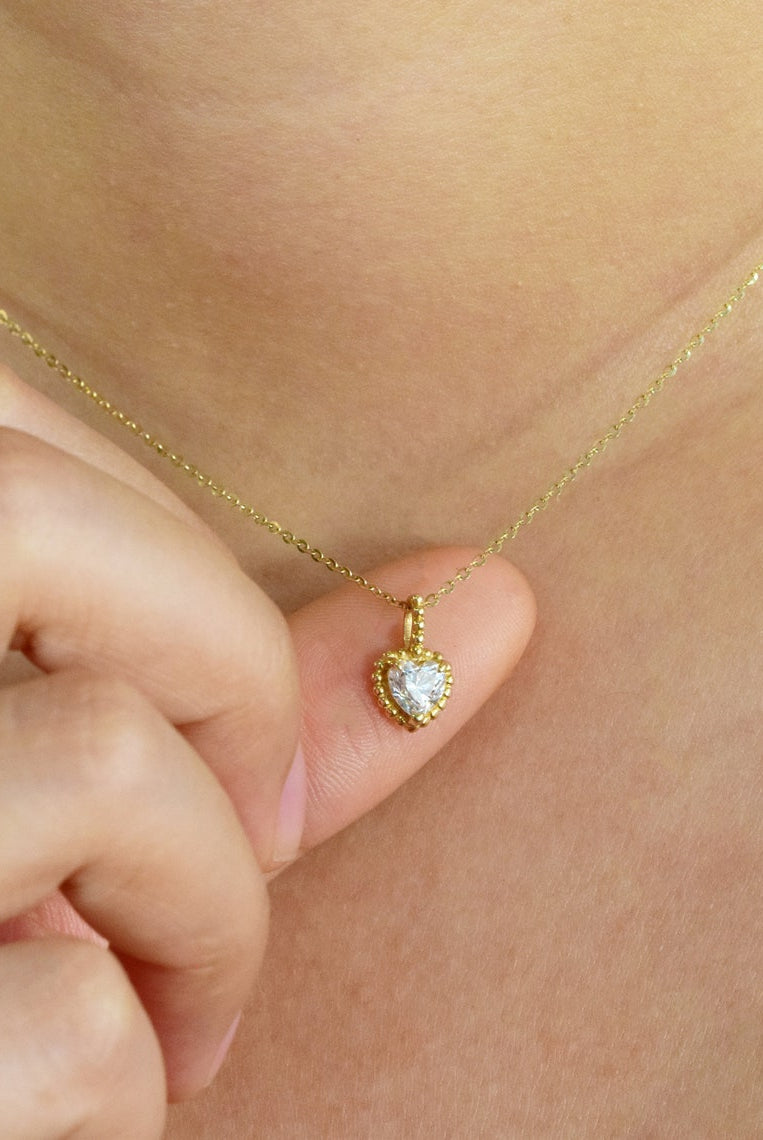 0-20-tcw-heart-moissanite-diamond-milgrain-solitaire-necklace