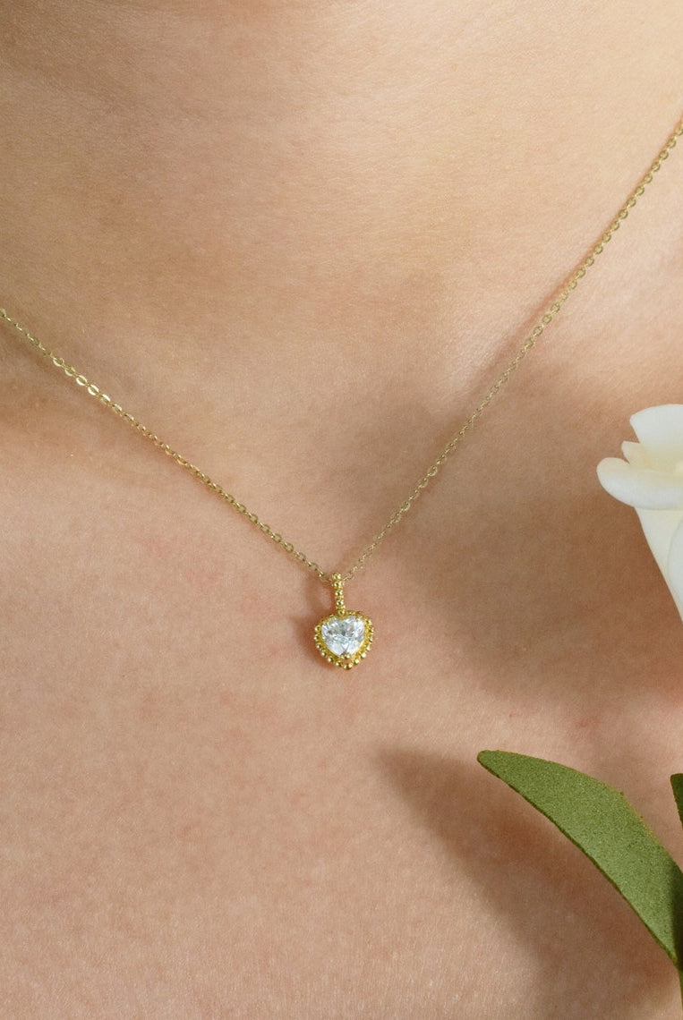 0-20-tcw-heart-moissanite-diamond-milgrain-solitaire-necklace