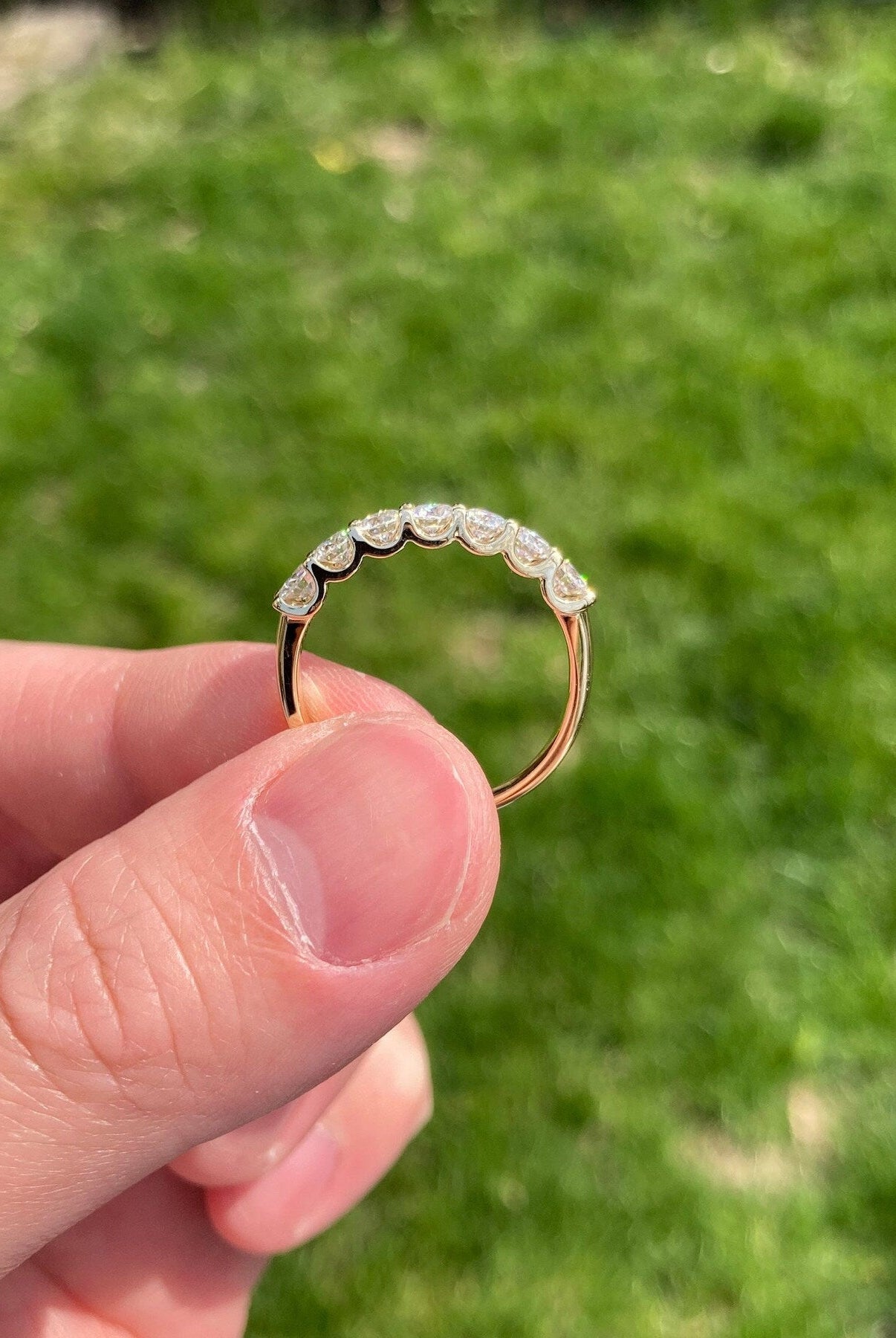 1-40-tcw-round-shaped-moissanite-five-stones-wedding-band