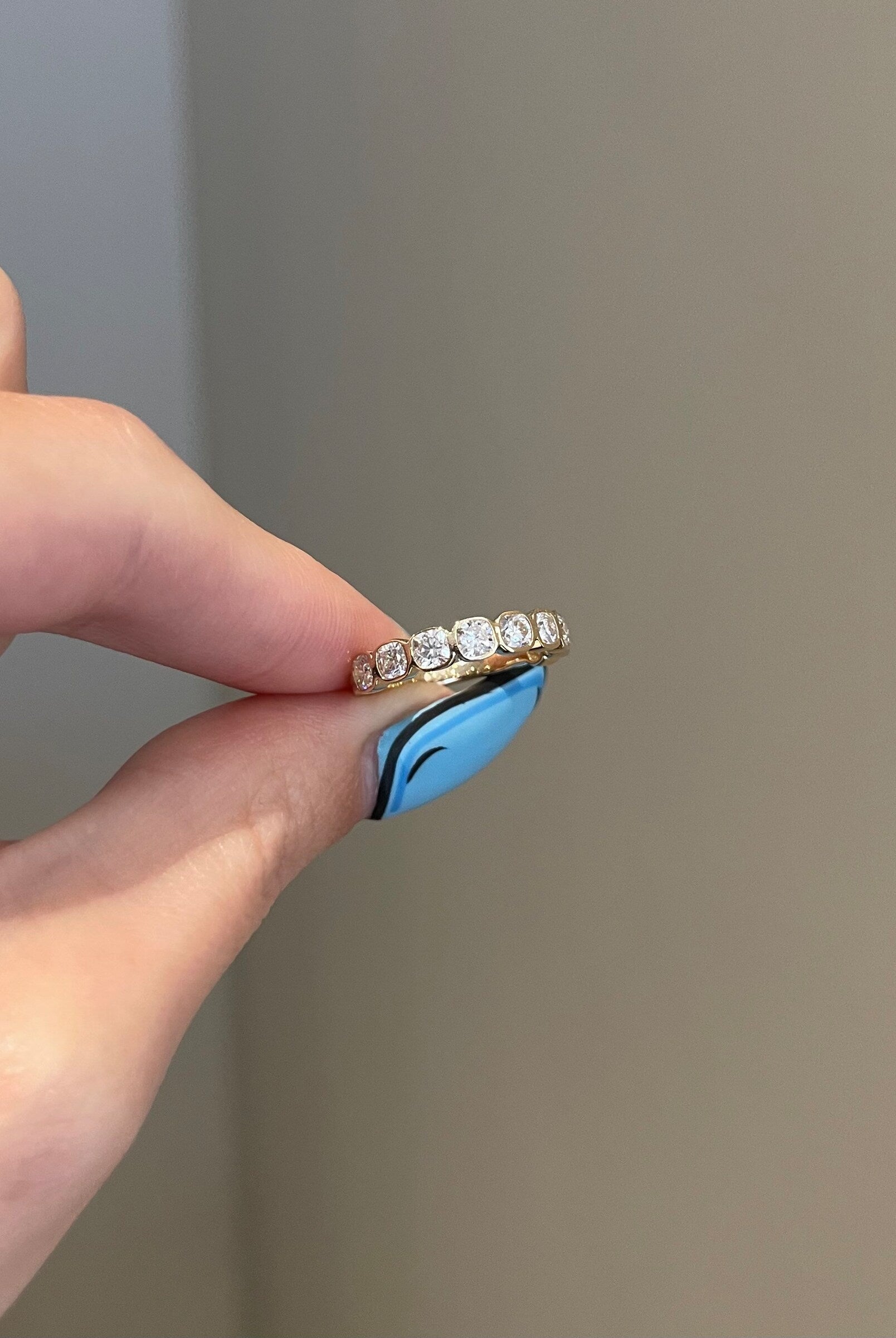 0-90-tcw-cushion-shaped-moissanite-half-eternity-wedding-band