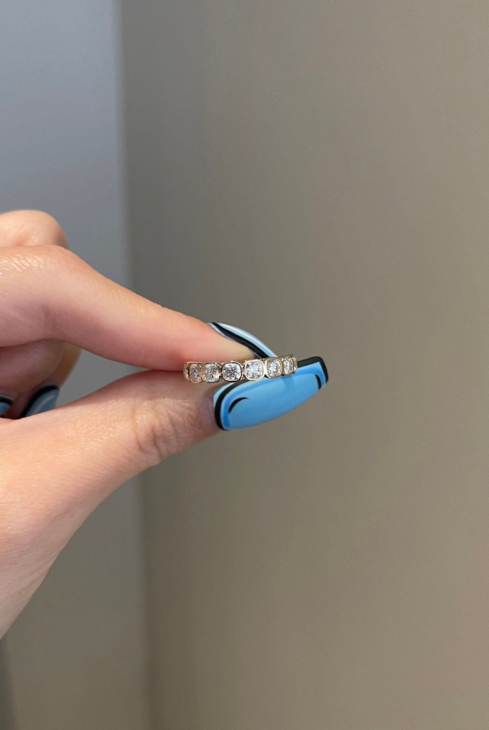 0-90-tcw-cushion-shaped-moissanite-half-eternity-wedding-band