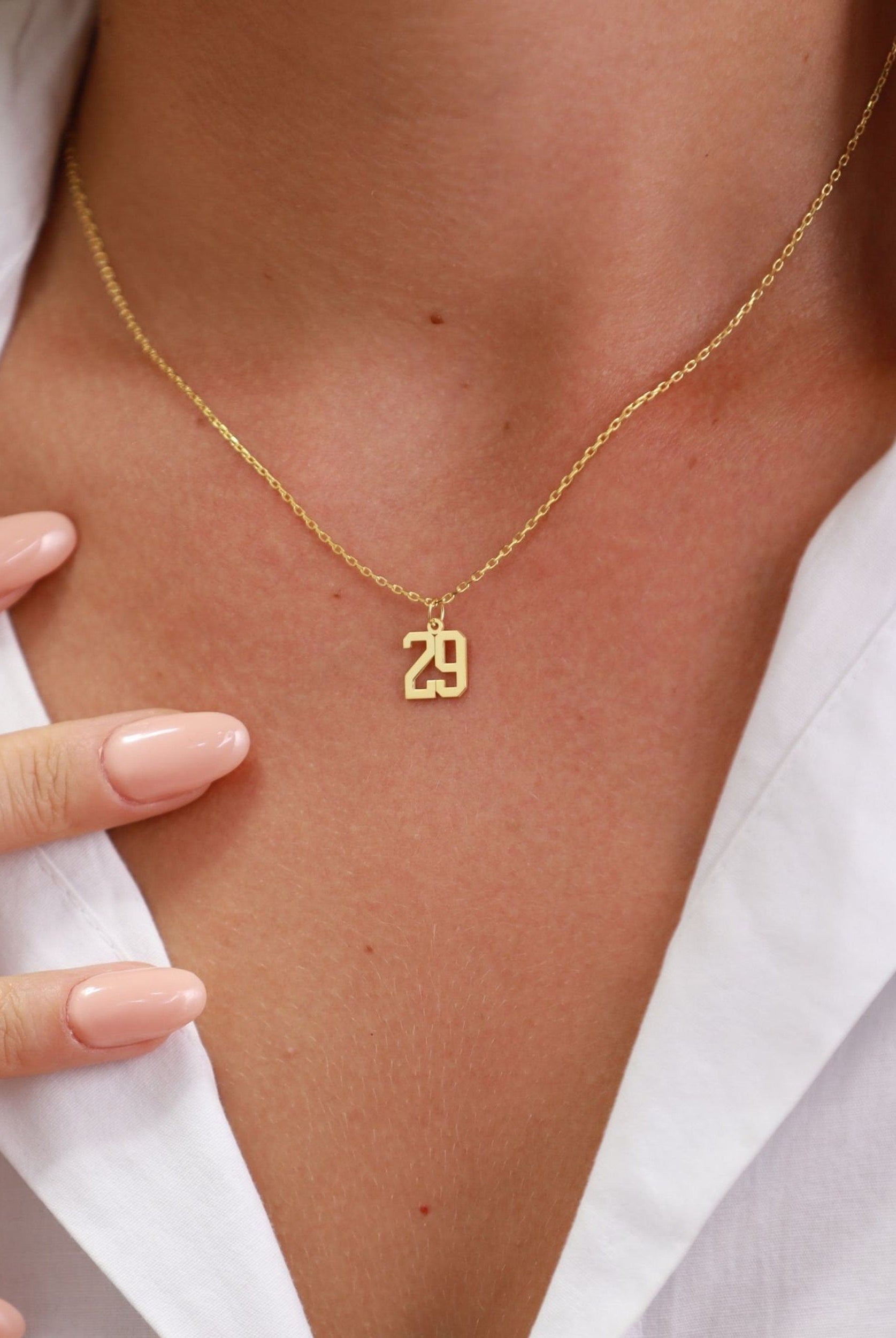 custom-number-necklace-for-women