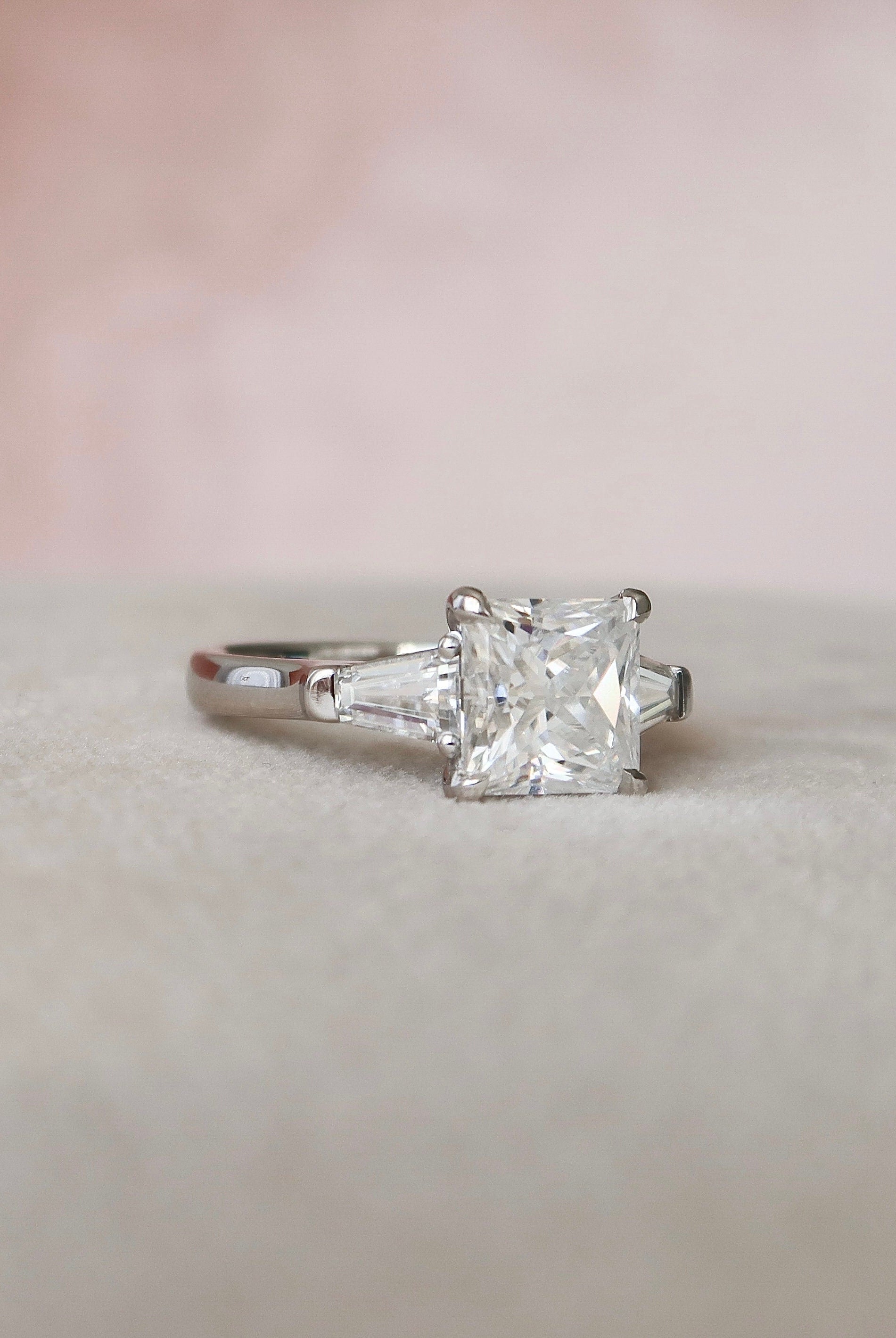 3.0CT Princess Cut Moissanite Diamond Three Stone Engagement Ring