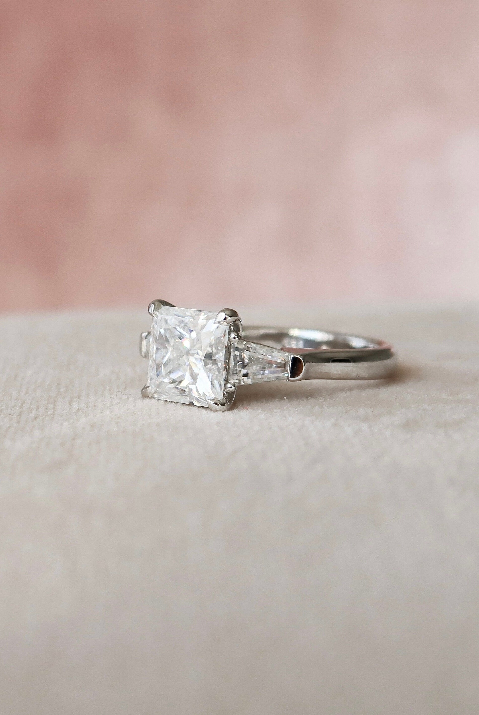 3.0CT Princess Cut Moissanite Diamond Three Stone Engagement Ring