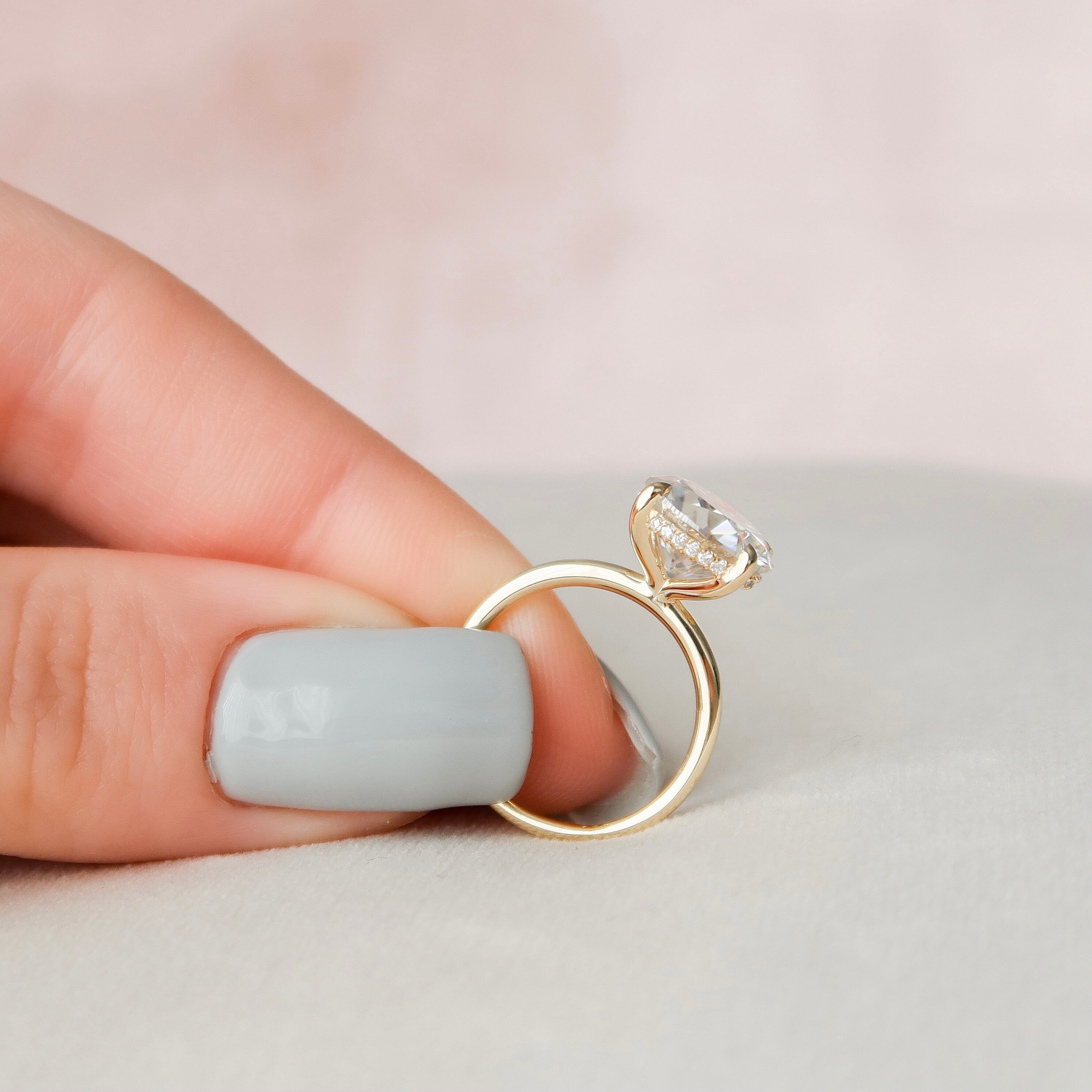5.0CT Round Solitaire Moissanite Diamond Hidden Halo Engagement Ring
