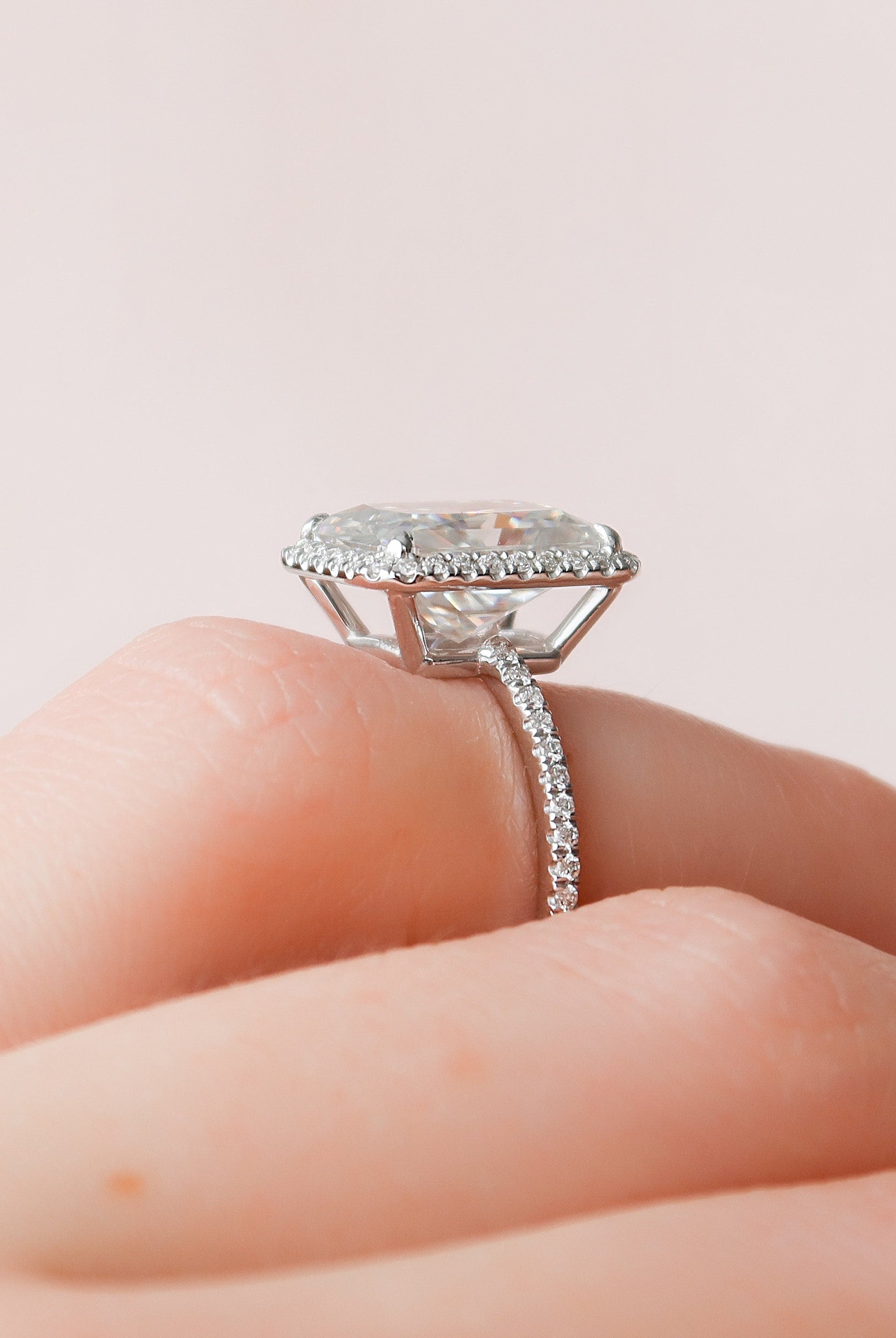 5.0CT Radiant Halo Moissanite Diamond Pave Engagement Ring In Solid Gold