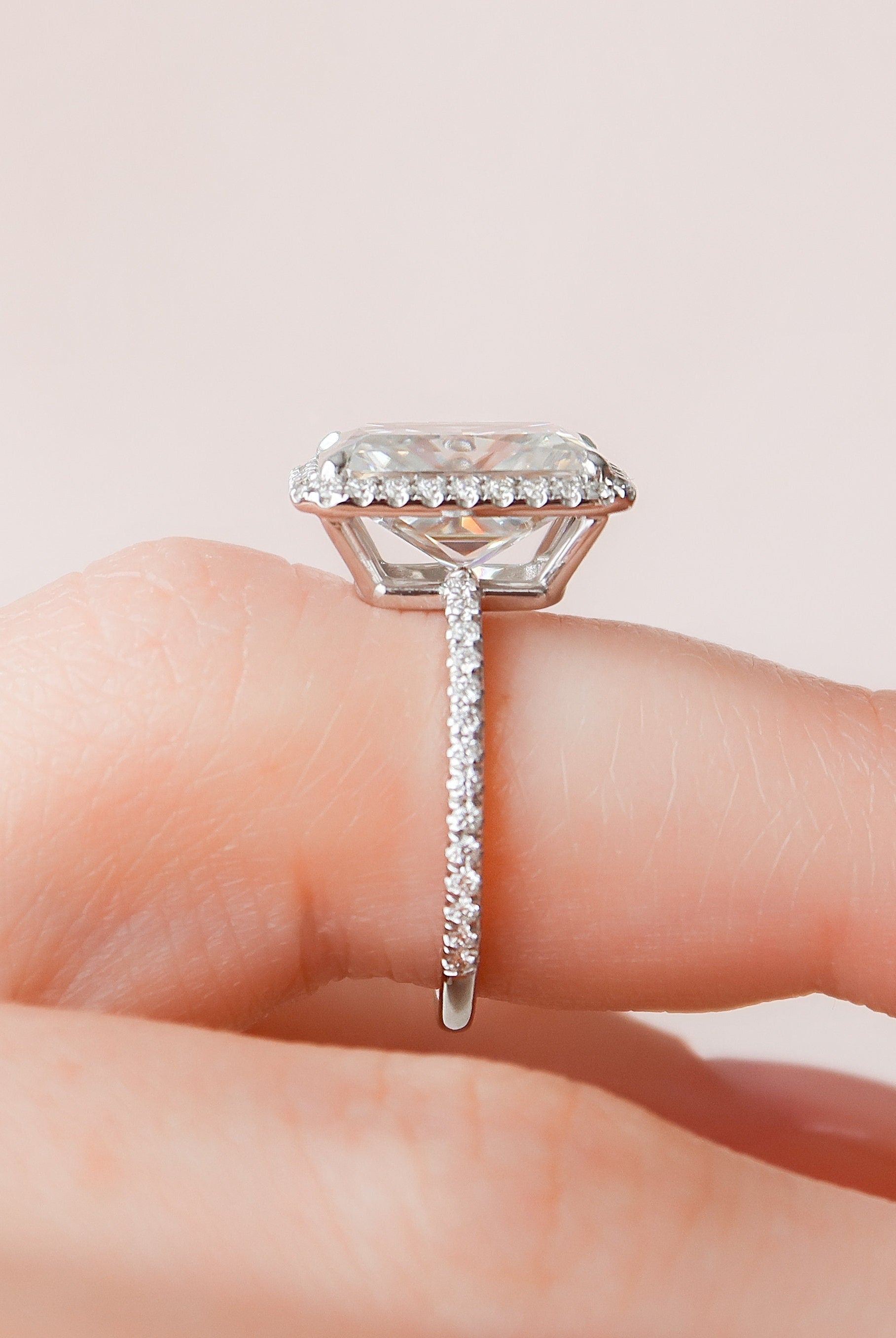 5.0CT Radiant Halo Moissanite Diamond Pave Engagement Ring In Solid Gold