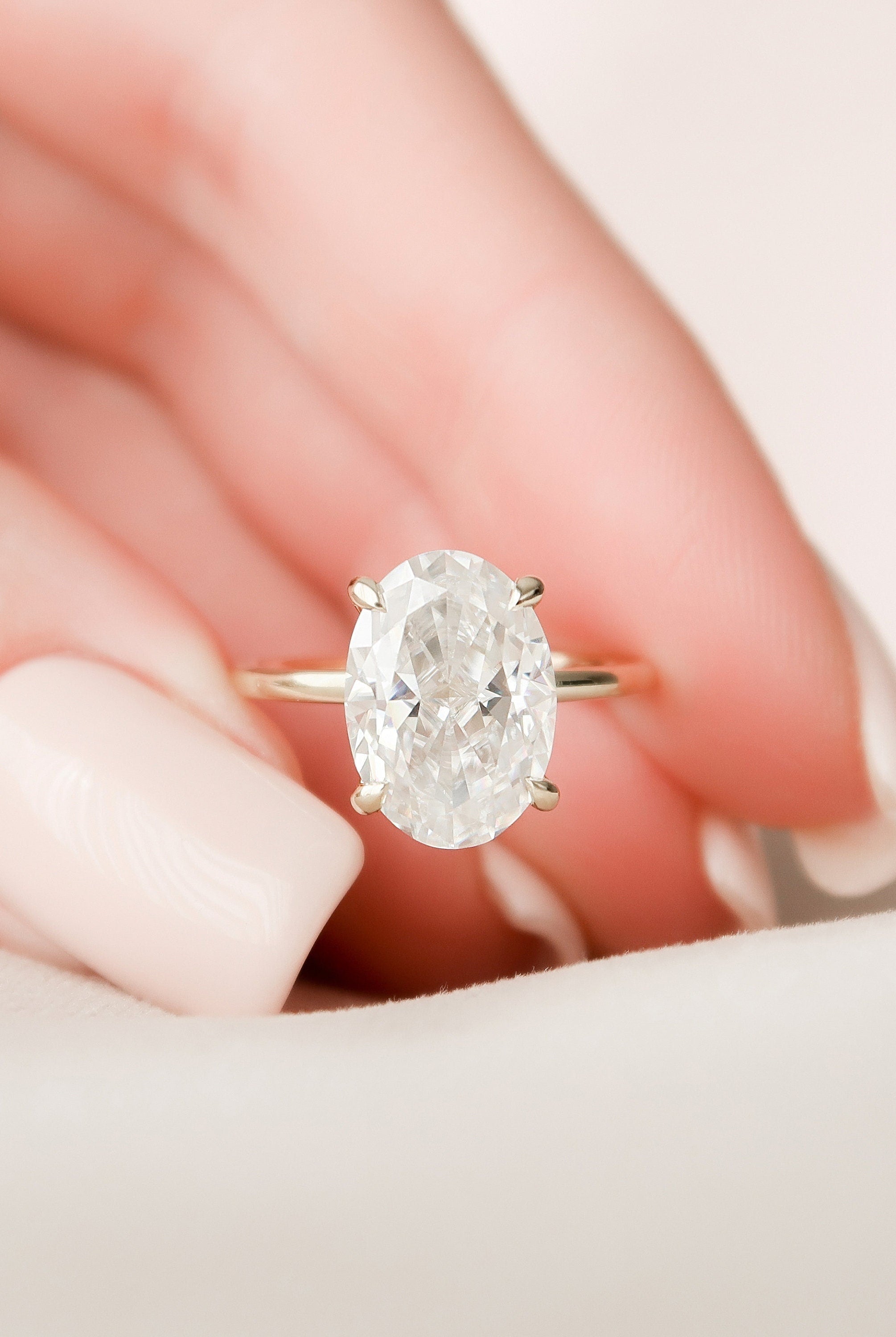 4.0CT Oval Hidden Halo Moissanite Diamond Solitaire Engagement Ring