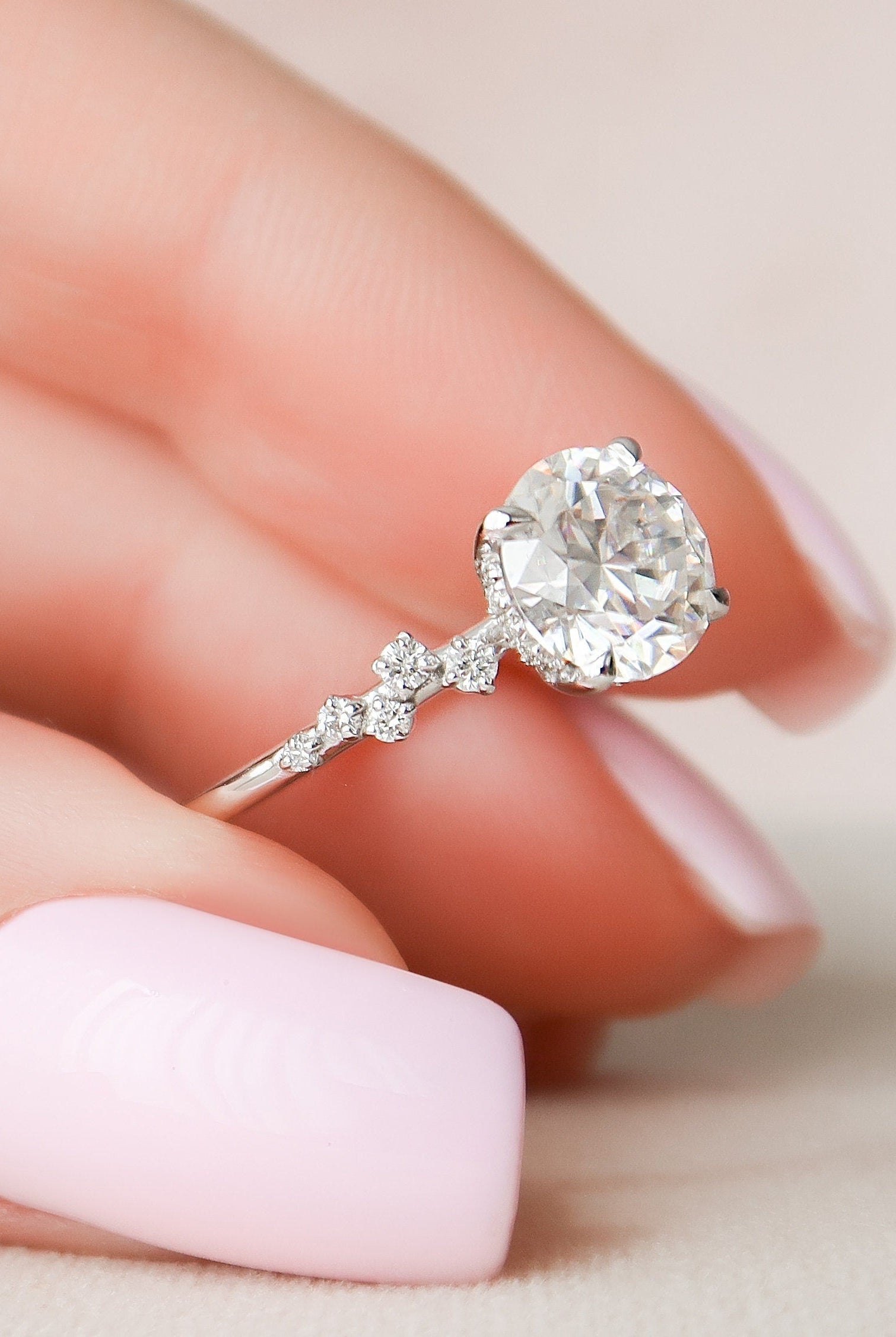 2.0CT Round Hidden Halo Moissanite Diamond Cluster Engagement Ring
