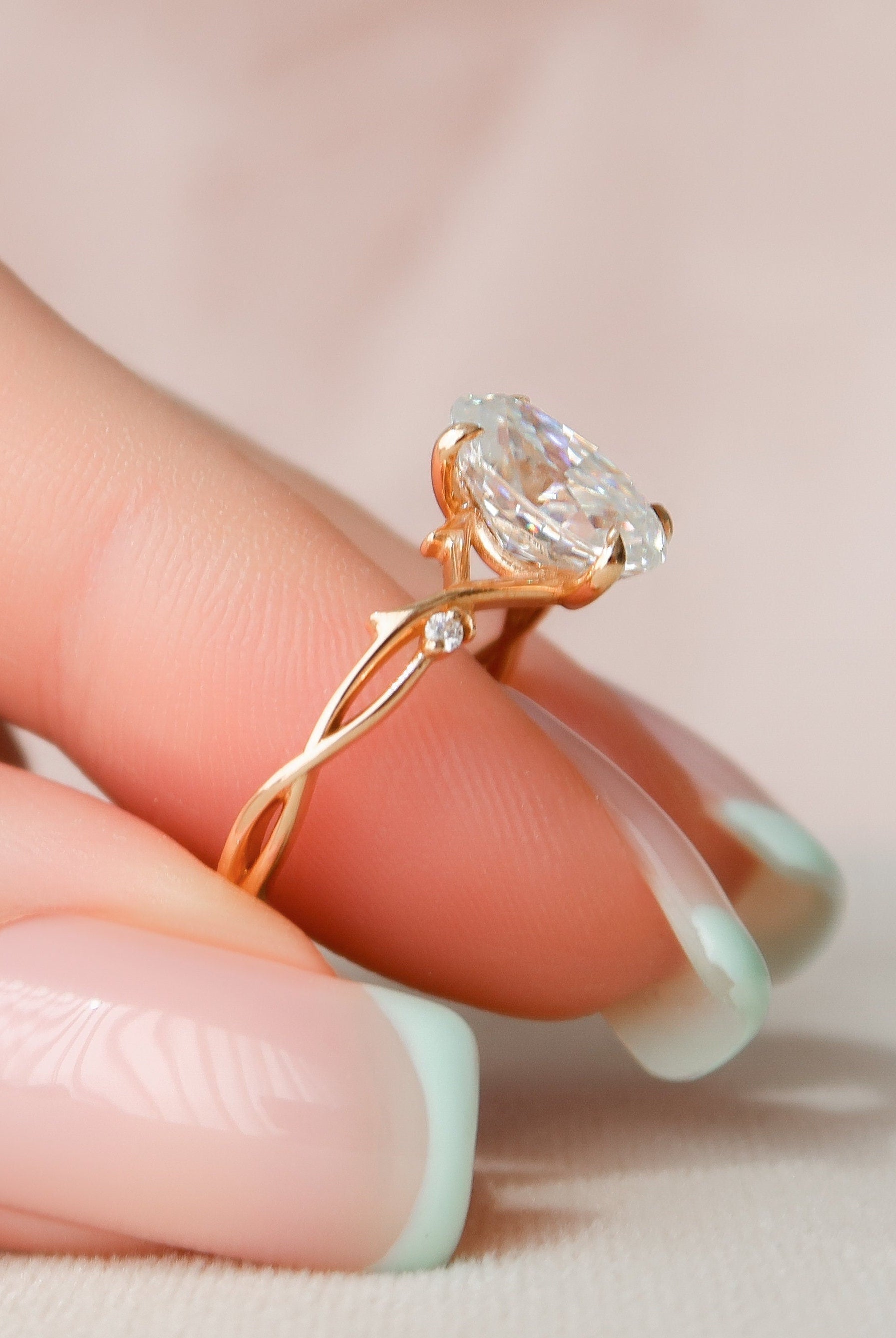 2.0CT Oval Twig Moissanite Diamond Engagement Ring For Women