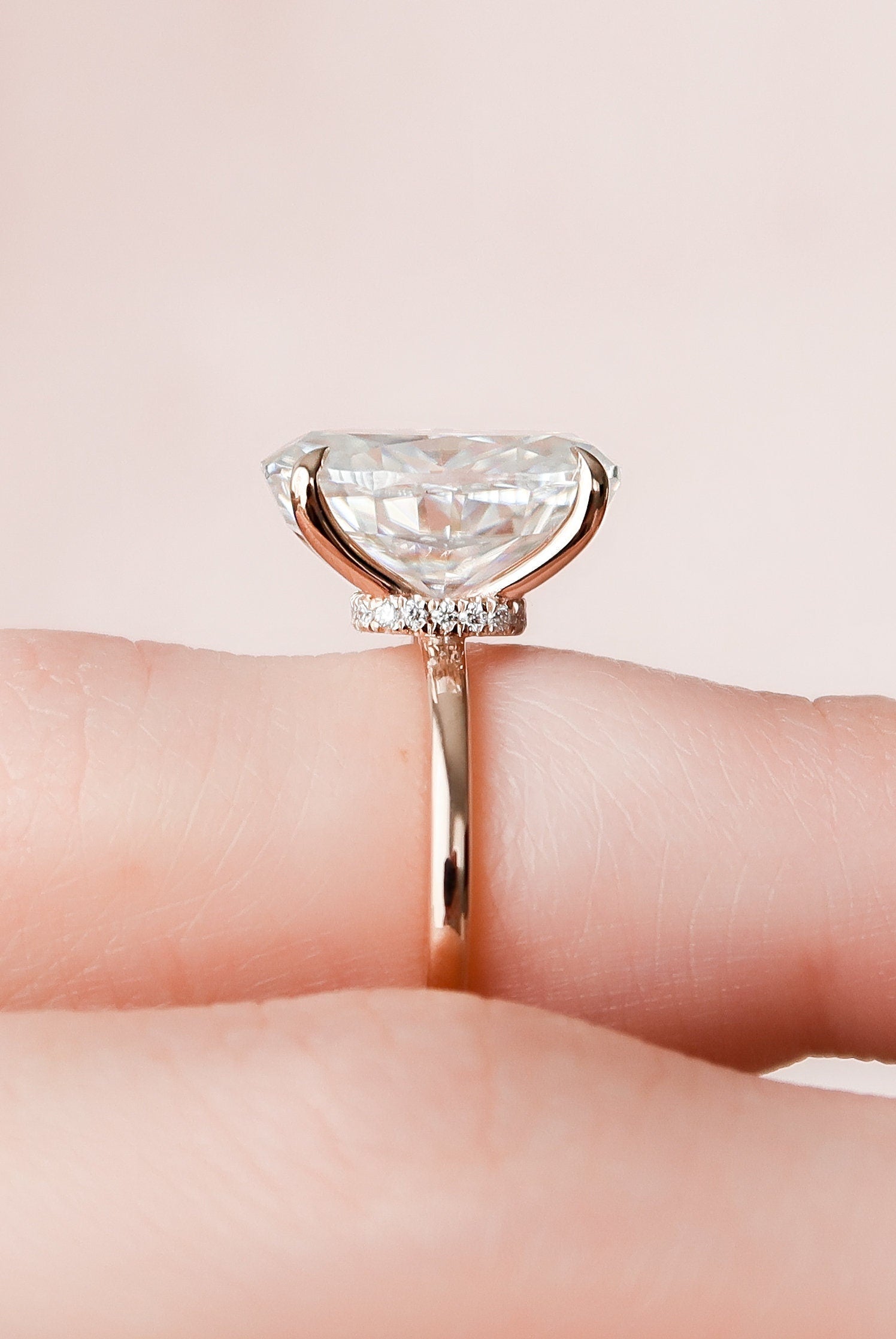 4.0CT Oval Hidden Halo Moissanite Diamond Solitaire Engagement Ring