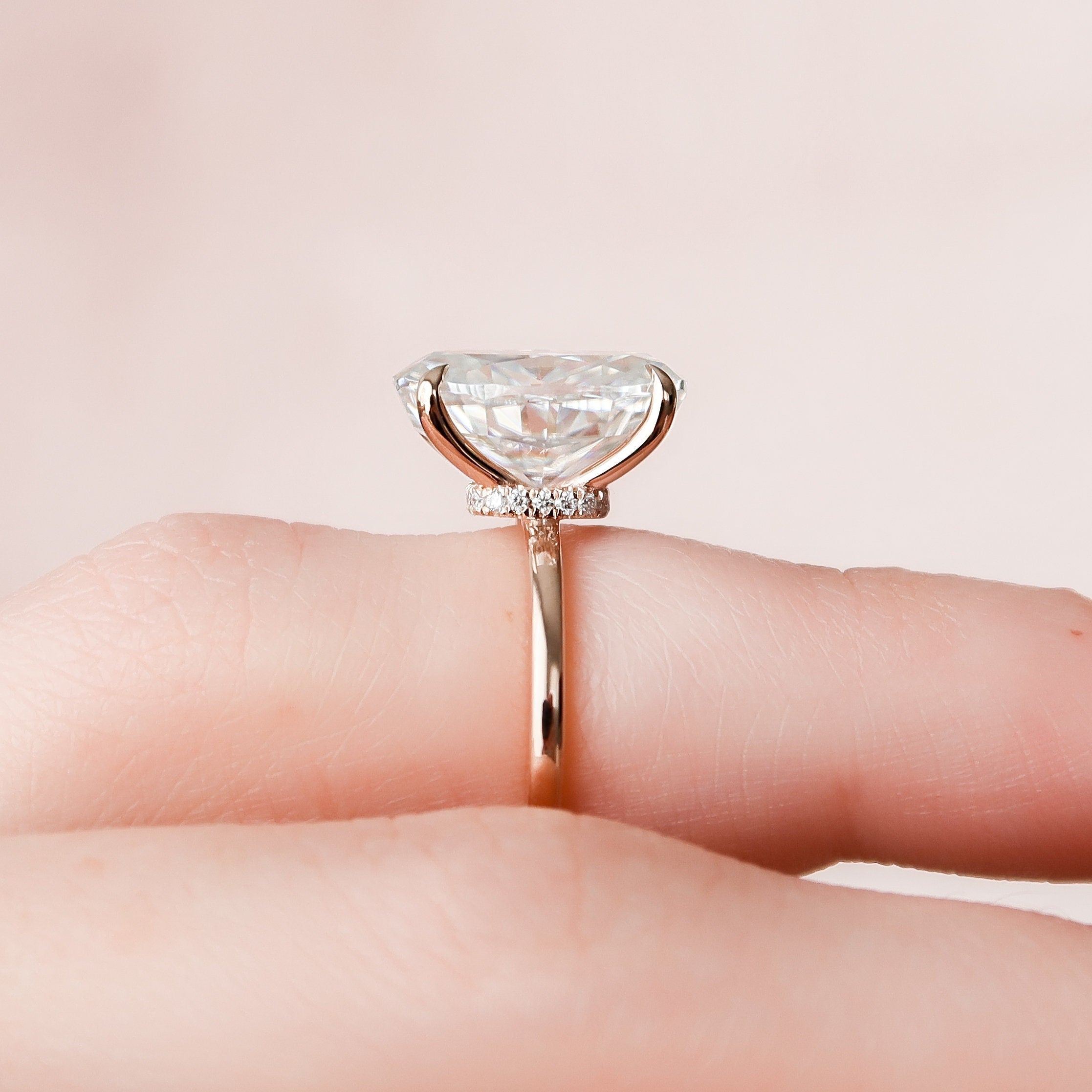 4.0CT Oval Hidden Halo Moissanite Diamond Solitaire Engagement Ring