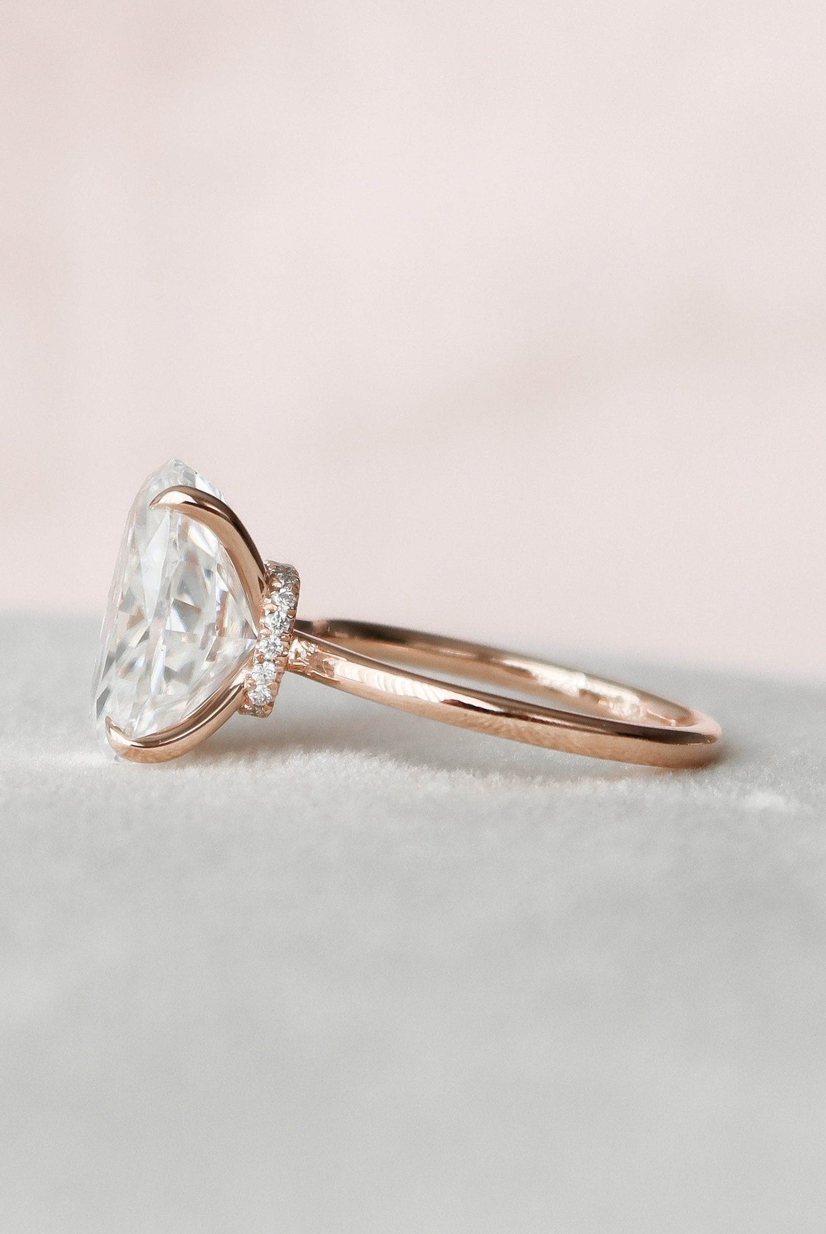 4.0CT Oval Hidden Halo Moissanite Diamond Solitaire Engagement Ring